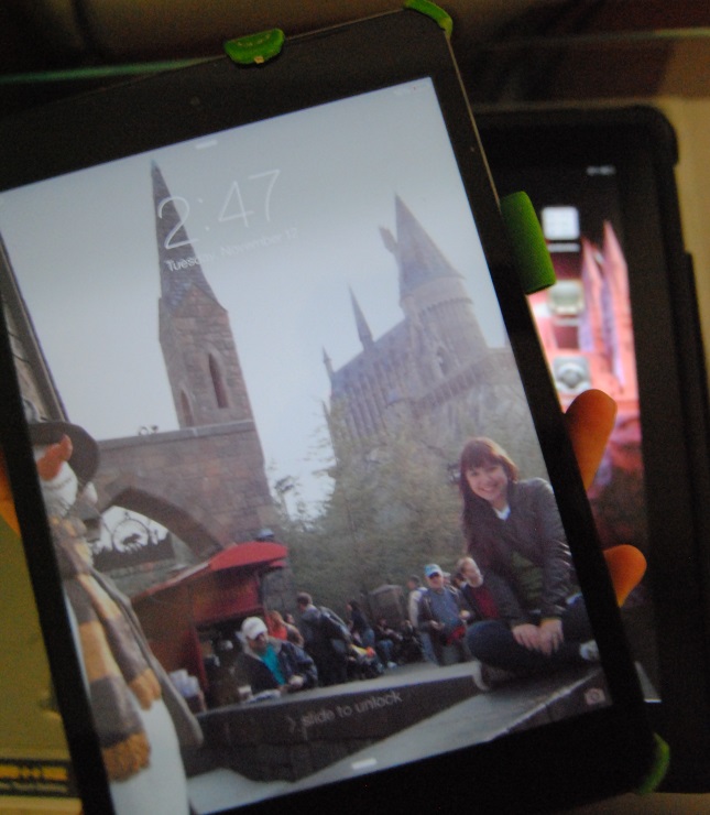 dá pra segurar o iPad mini com uma mão