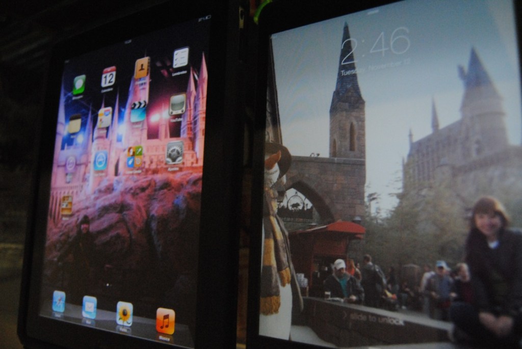 todo mundo já notou que tanto o iPad quanto o iPad mini tem Hogwarts como plano de fundo? xD