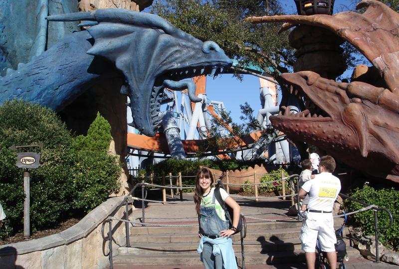 entrada da Dueling Dragons, antes de ser incorporada ao Wizarding World