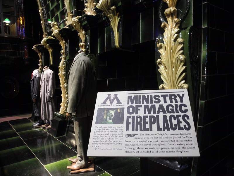 as lareiras do Ministério da Magia